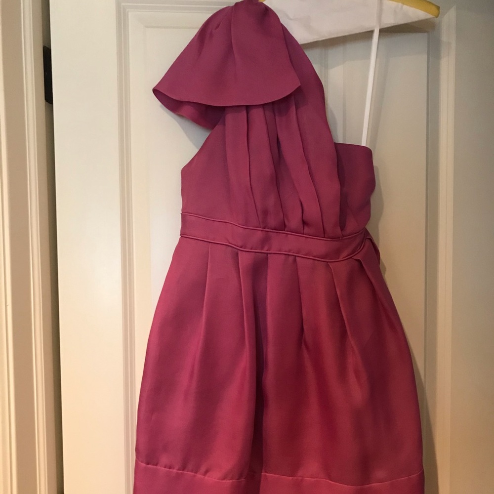 One shoulder dress